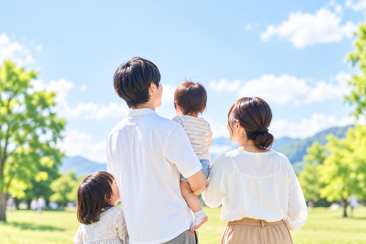 家族で子育てをしているイメージ
